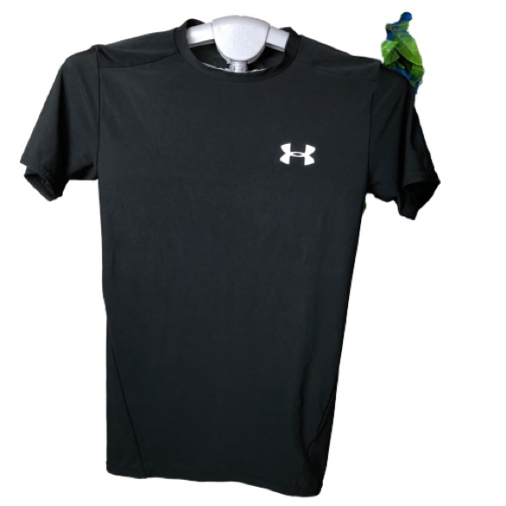 Under Armour Shirt Black Color Size M